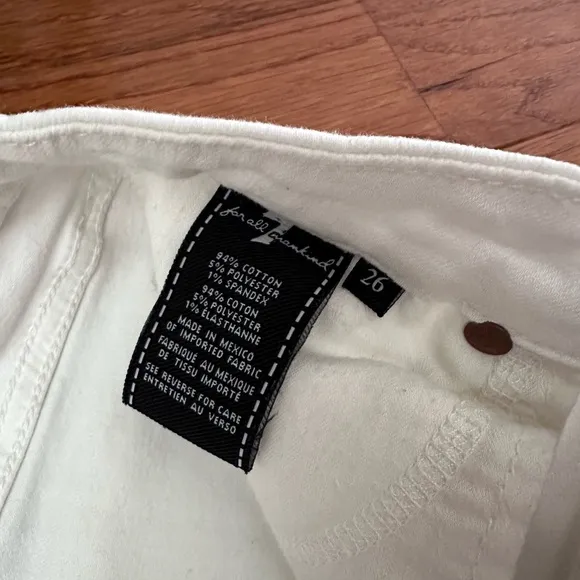 7 FOR ALL MANKIND White Jeans