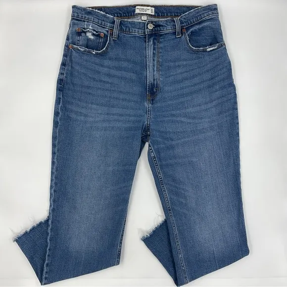 Abercrombie &amp; Fitch EUC Curve Love Ultra High Rise The Ankle Straight 33 / 16 R