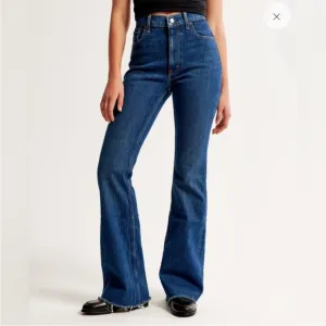Abercrombie &amp; Fitch The Flare Ultra High Rise Curve Love Jeans Women’s 12 / 31