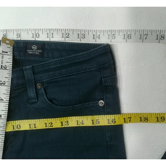 AG the stilt cigarette Jeans Size 28 R