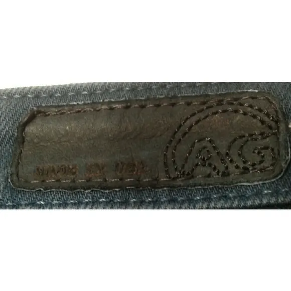 AG the stilt cigarette Jeans Size 28 R