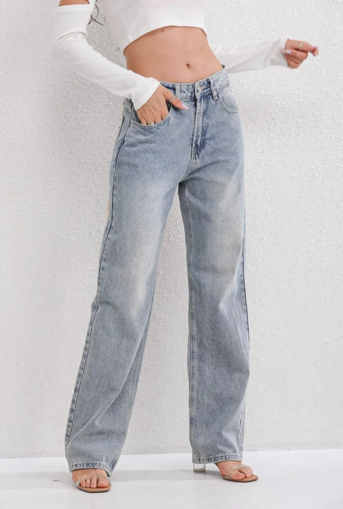 AMI | STRAIGHT LEG JEANS