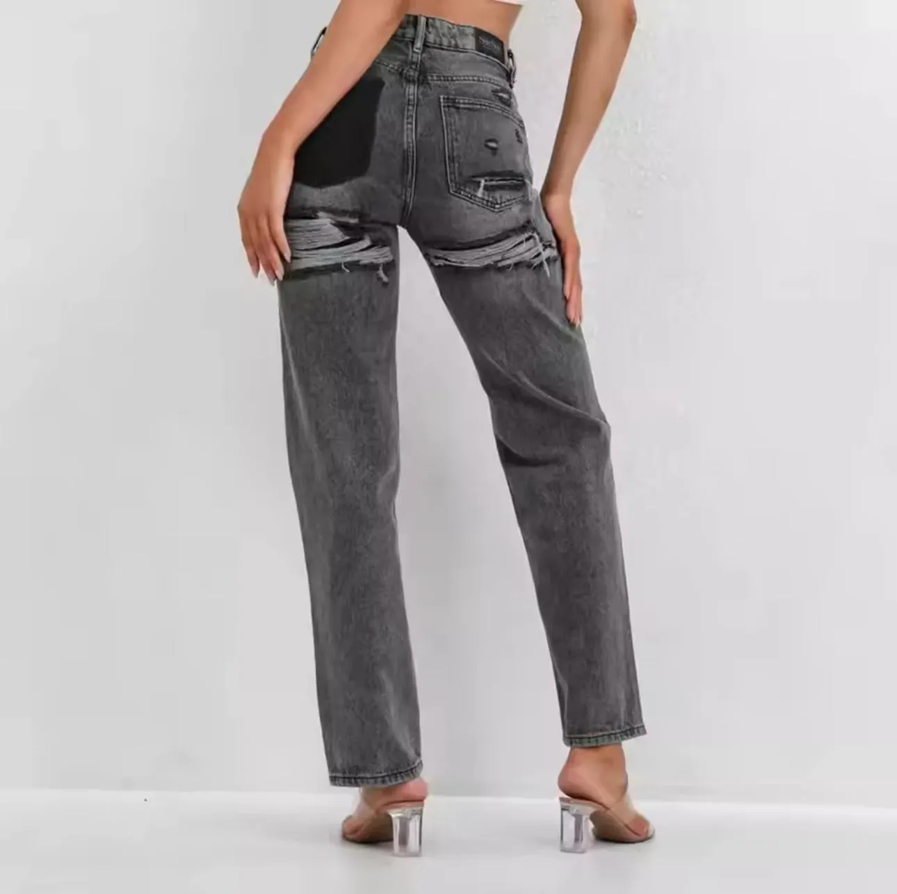 AMI | STRAIGHT LEG JEANS