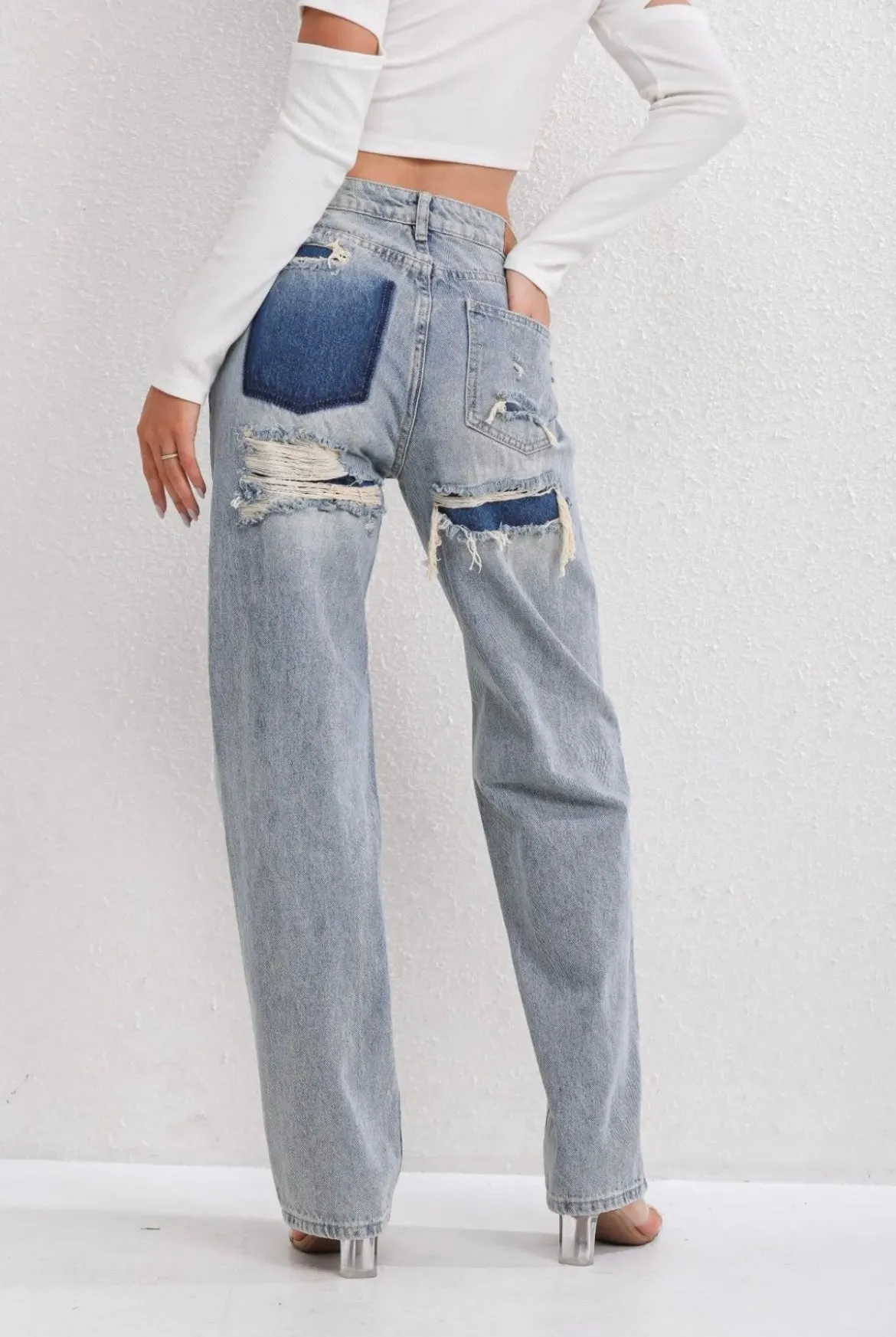 AMI | STRAIGHT LEG JEANS