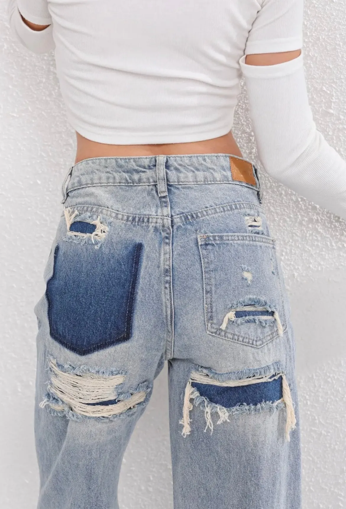 AMI | STRAIGHT LEG JEANS