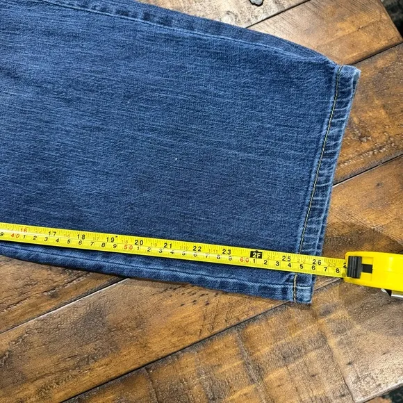 Anthropologie Pilcro Wide Leg Relaxed Waist Crop Yoke Darts Blue Denim Jeans 31