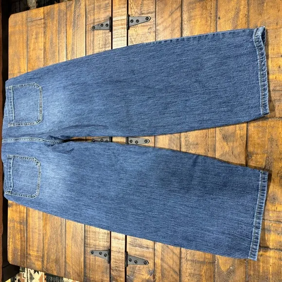 Anthropologie Pilcro Wide Leg Relaxed Waist Crop Yoke Darts Blue Denim Jeans 31