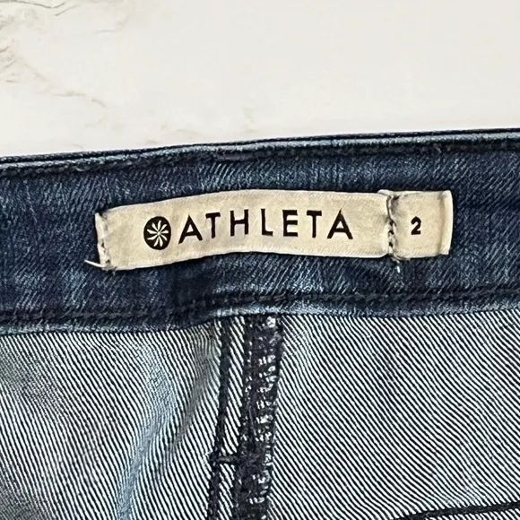 Athleta Sculptek Skinny dark wash jeans, size 2