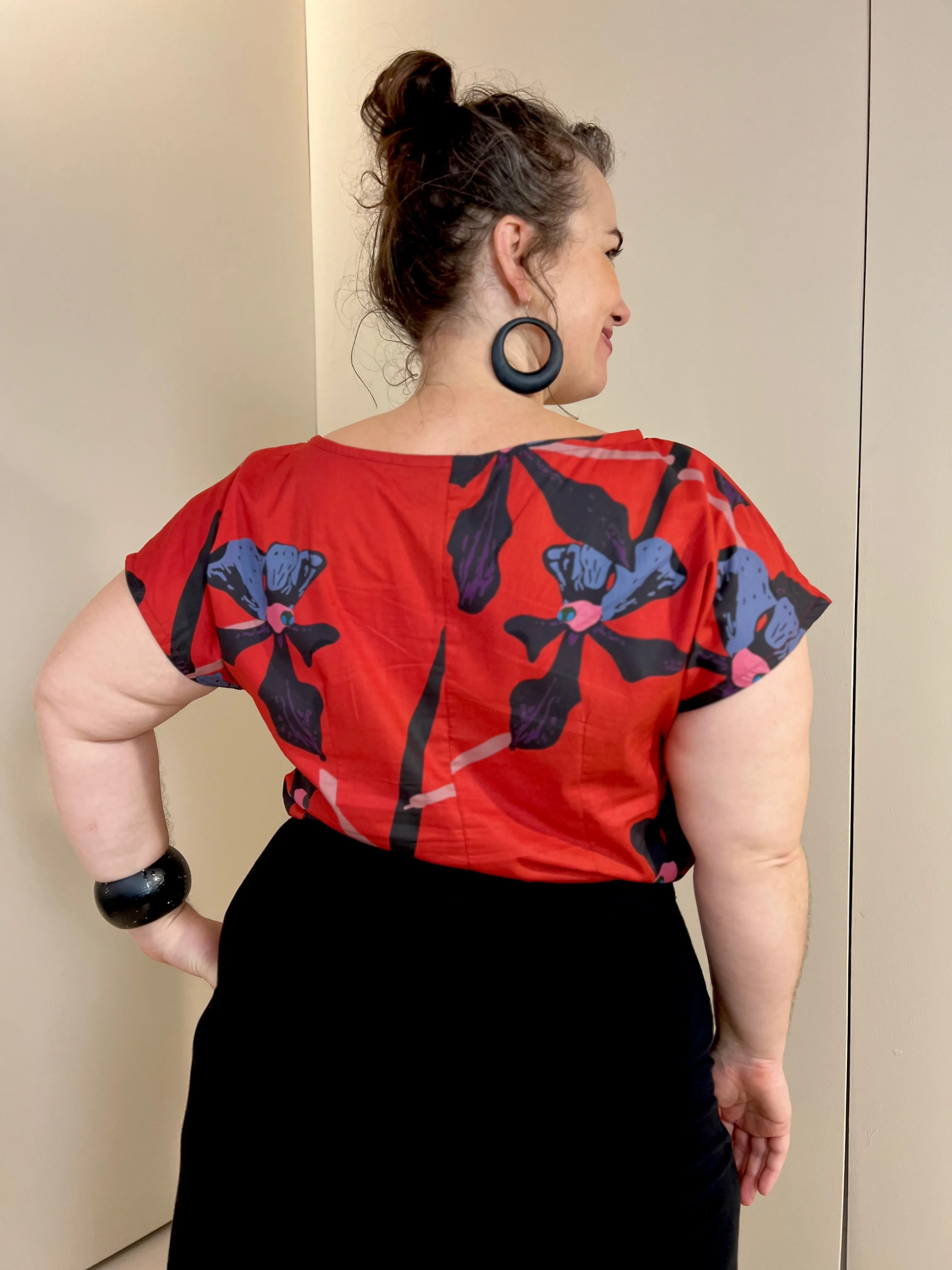 Breeze Top - Hot Red Orchid