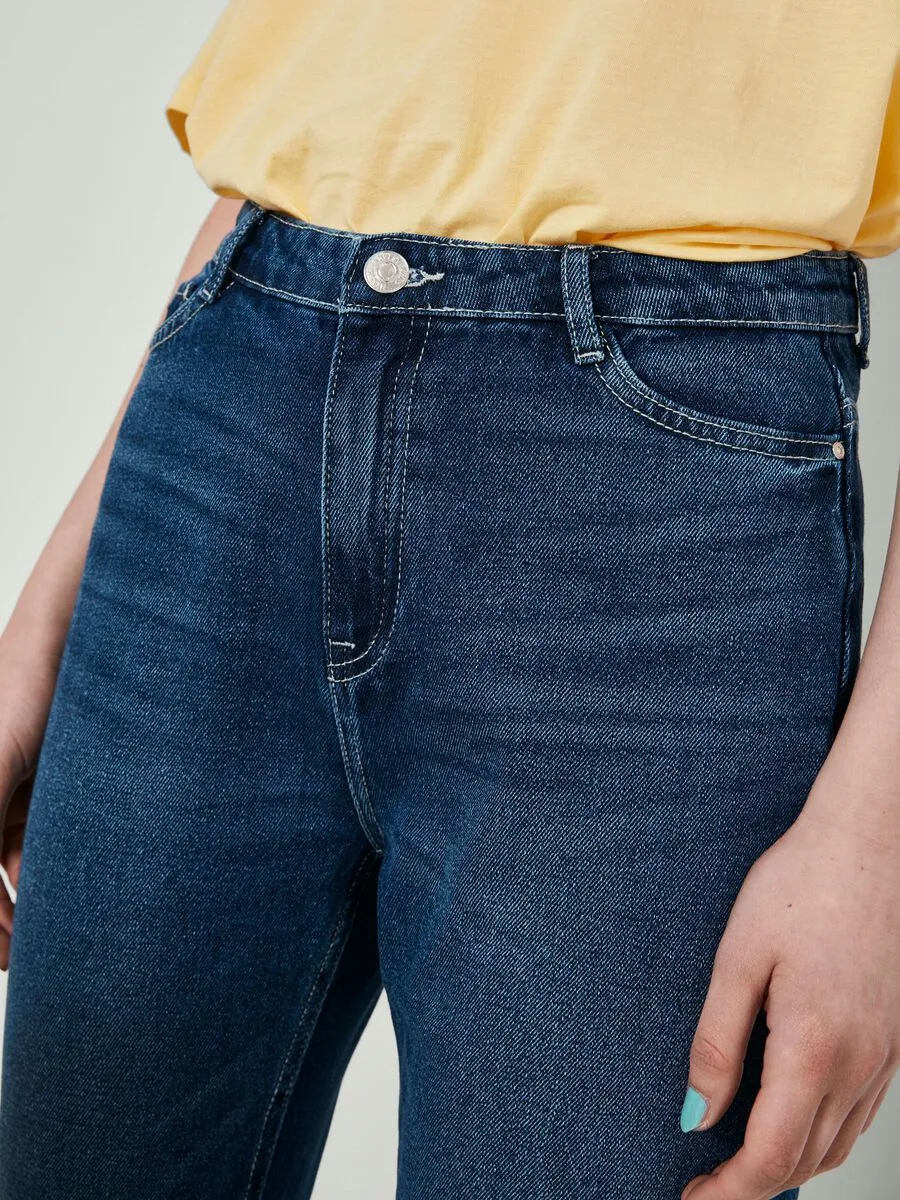 BROOKE STRAIGHT FIT JEANS / DAD JEANS
