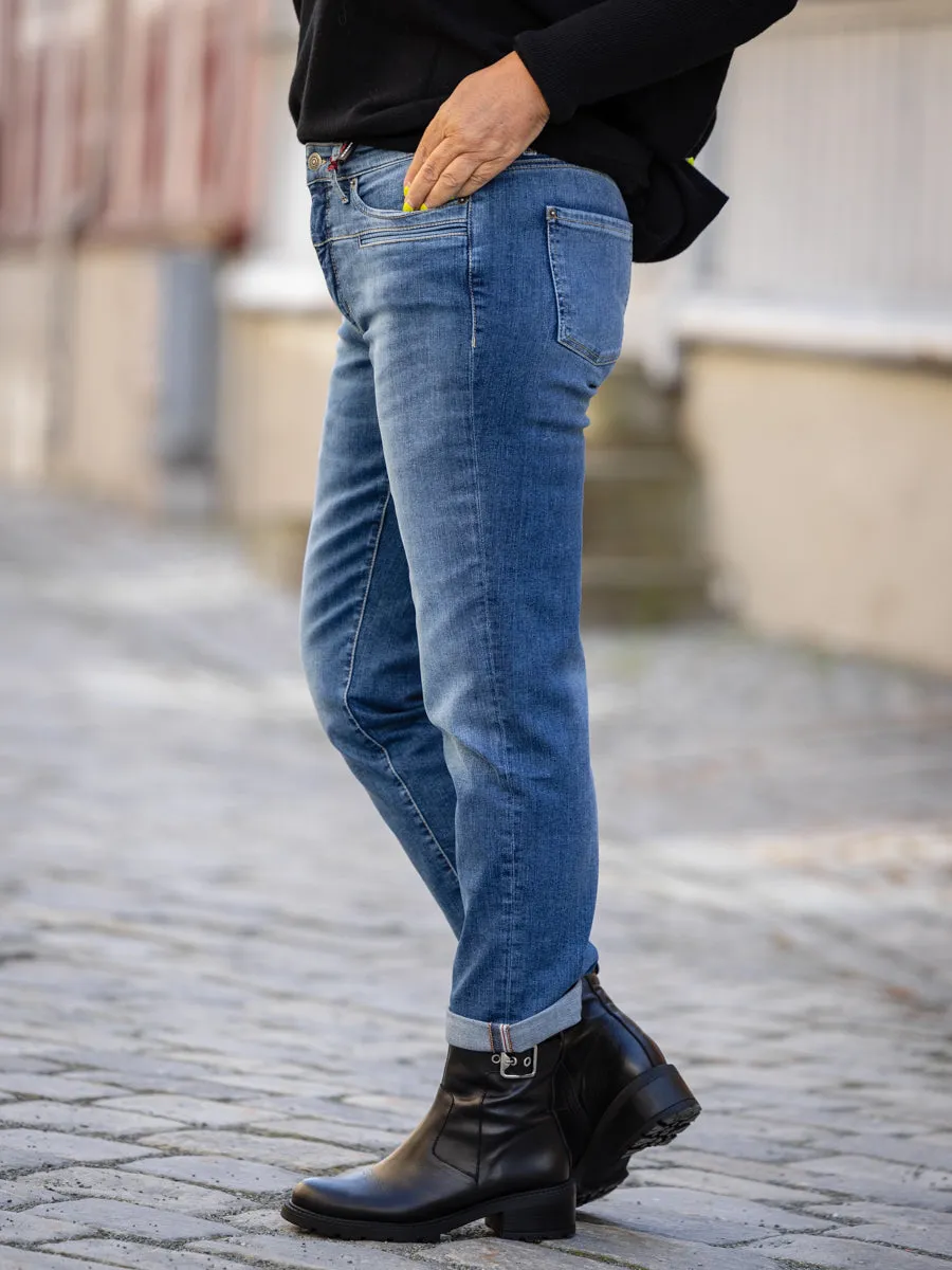 Cambio Pearlie NY blå jeans med liten oppbrett nederst