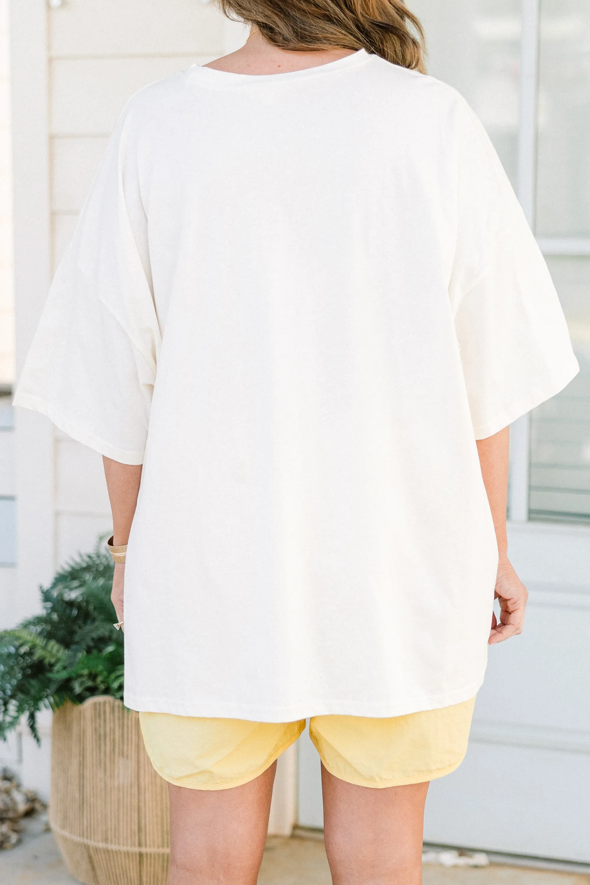 Daisy Smiles Boyfriend Tee, Ivory