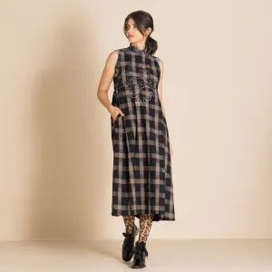 ensemble pinafore