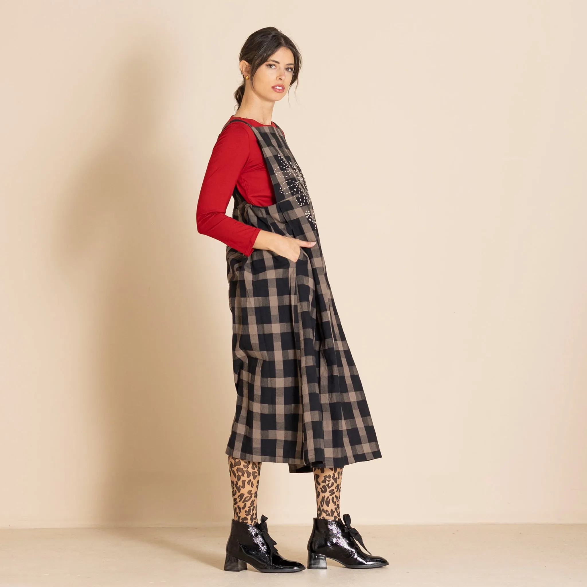 ensemble pinafore