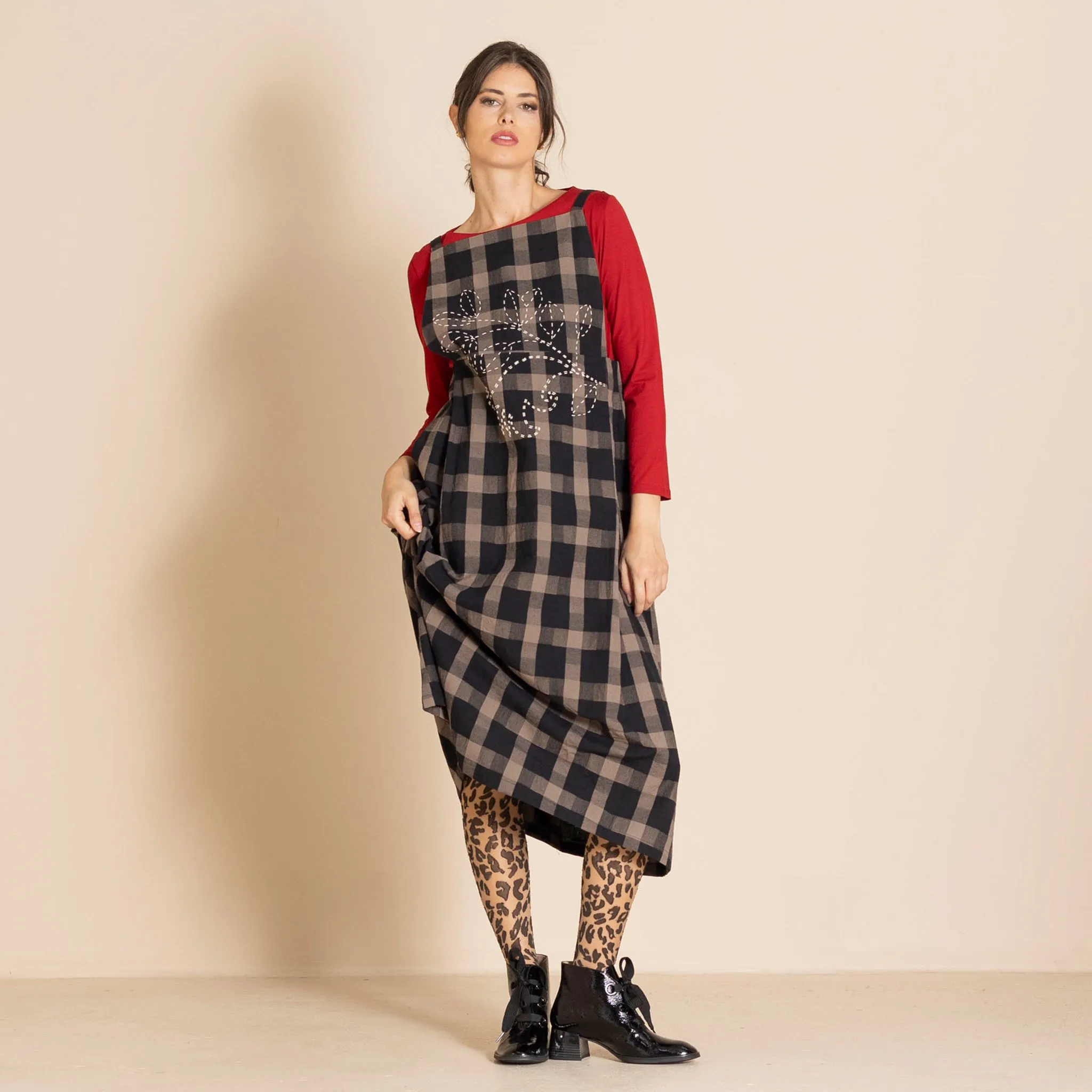 ensemble pinafore