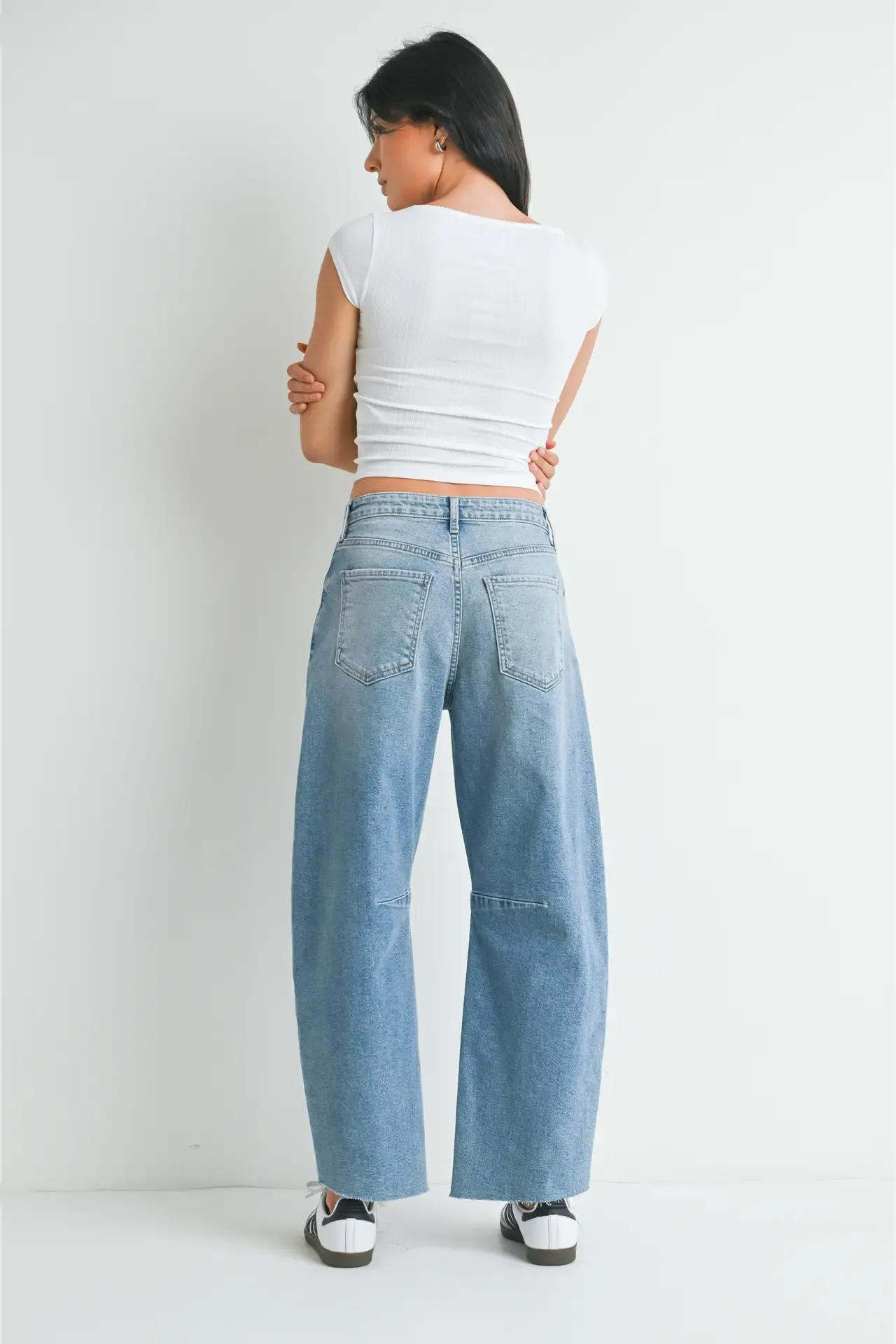 Eveline - Barrel Jean w/ Seams