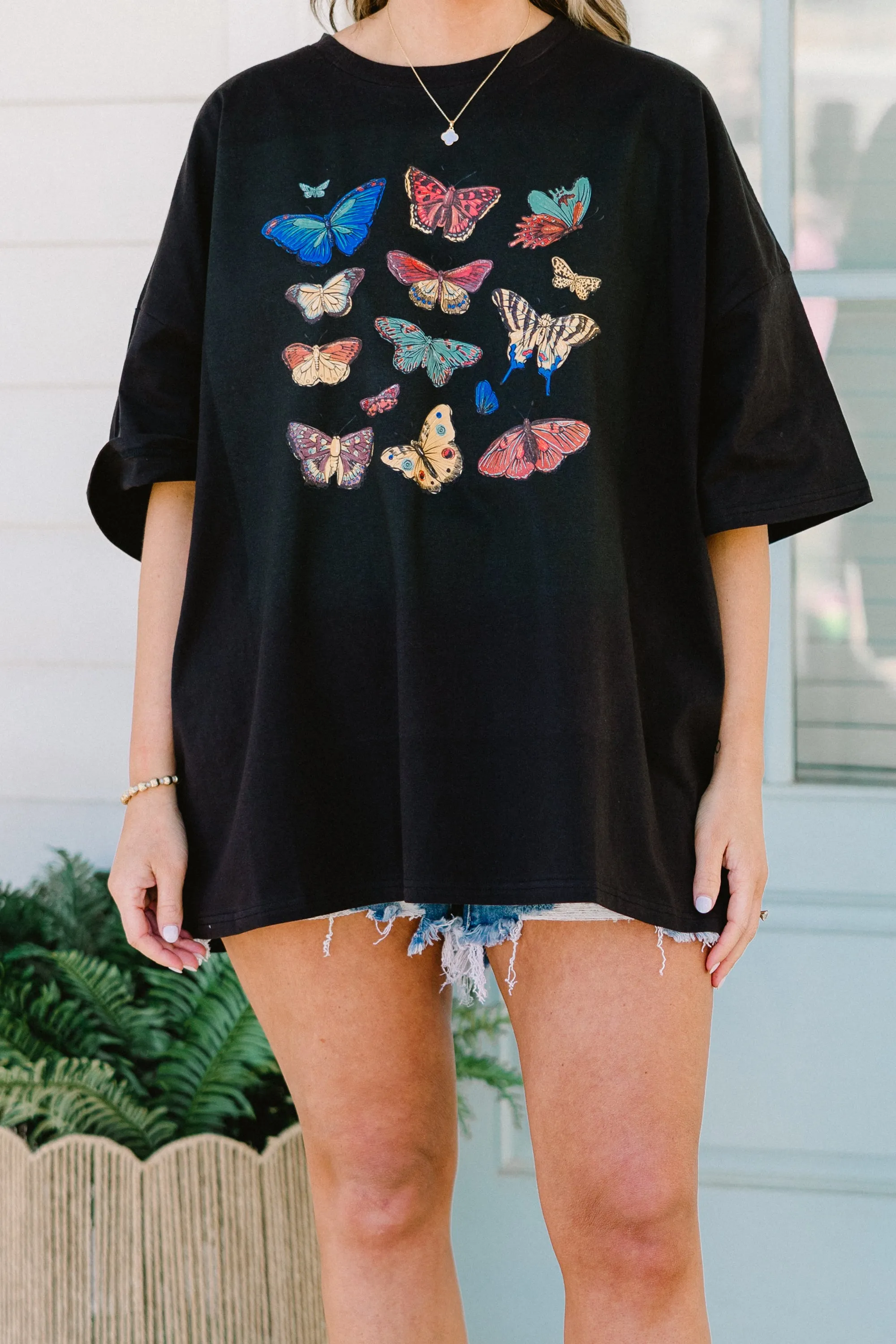 Feeling Butterflies Boyfriend Tee, Black