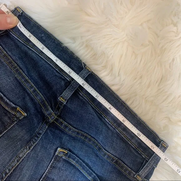 FRAME Le Skinny De Jeanne Raw-edge Stagger Jeans In Anchor