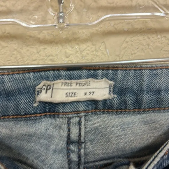 Free People womans slit ankle Mid-Rise Jeans size 27