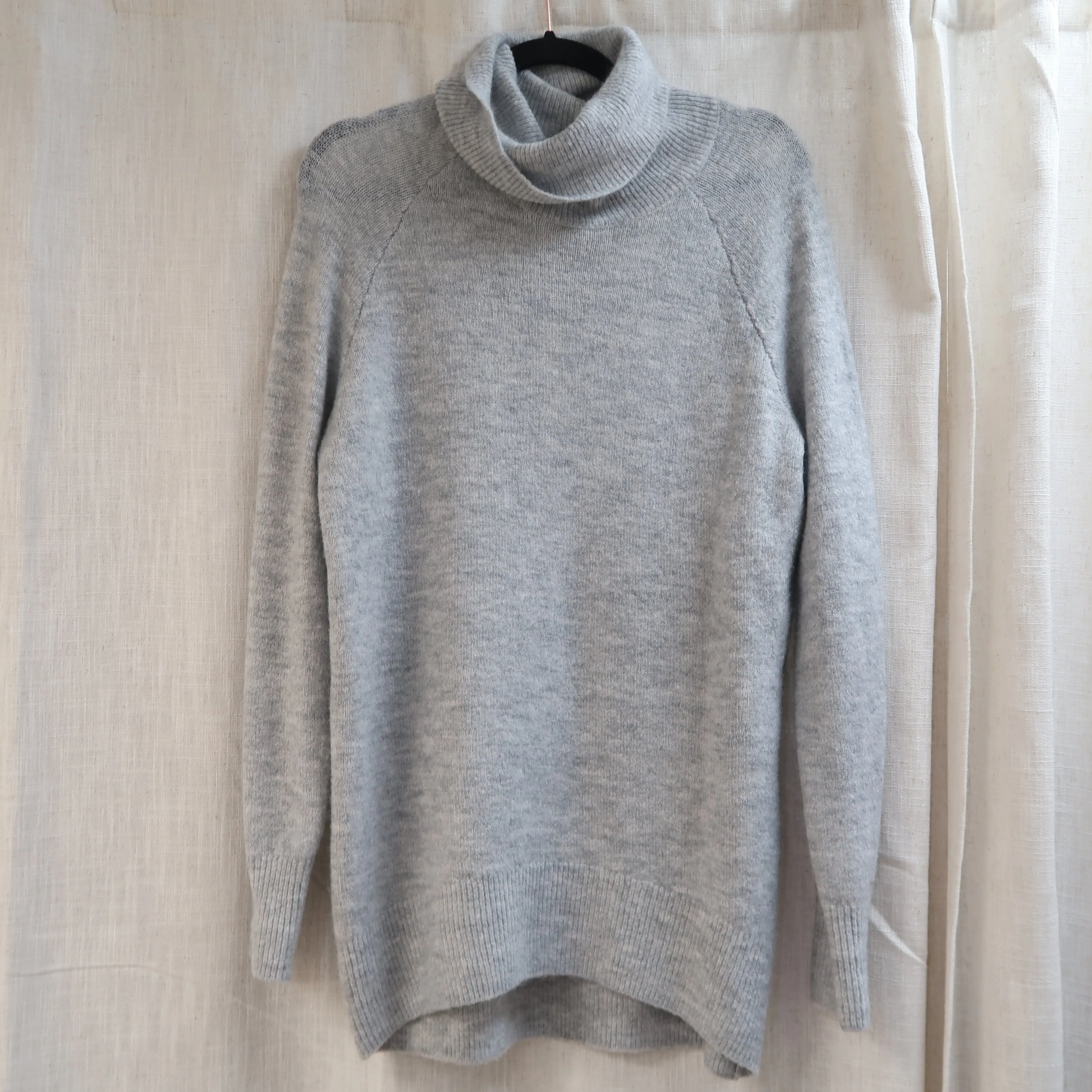 H&M - Sweater (Women's X-Small)