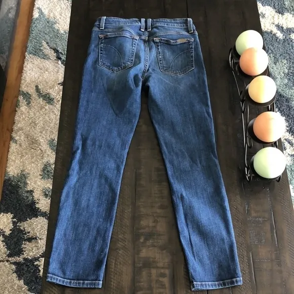Joe’s Jeans “Aubree” Cropped Ankle Mid Rise Stretch Denim Skinny Size 26 Jeans