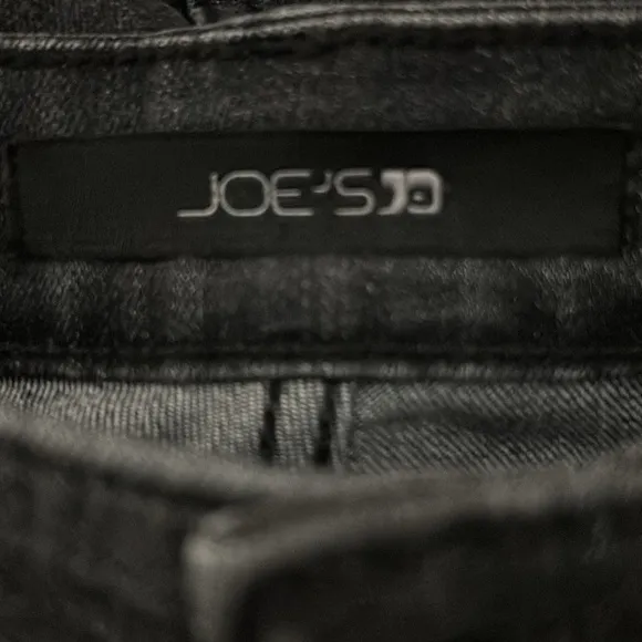 Joe's Jeans Size 28” Straight Crop Cut Hem in Faded Black