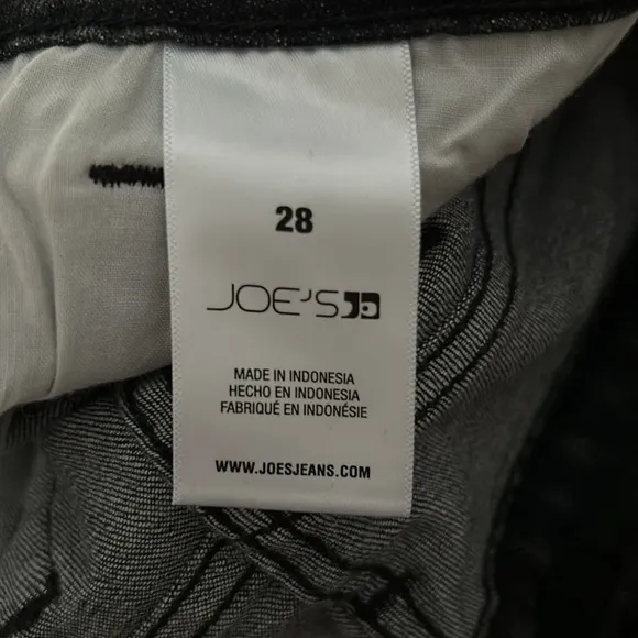 Joe's Jeans Size 28” Straight Crop Cut Hem in Faded Black