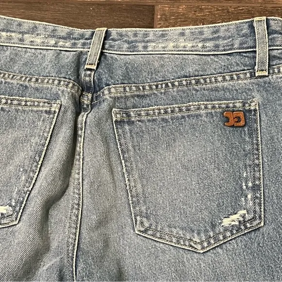 Joe’s Jeans The High Rise Smith Ankle Distressed Jean in Weaver Wash