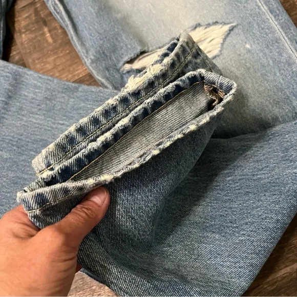 Joe’s Jeans The High Rise Smith Ankle Distressed Jean in Weaver Wash
