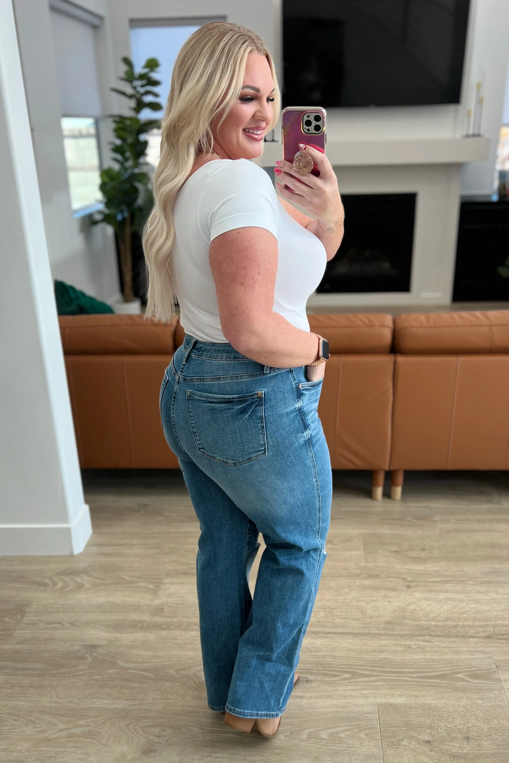 Judy Blue High-Rise Distressed Tummy Control Straight Leg Jeans