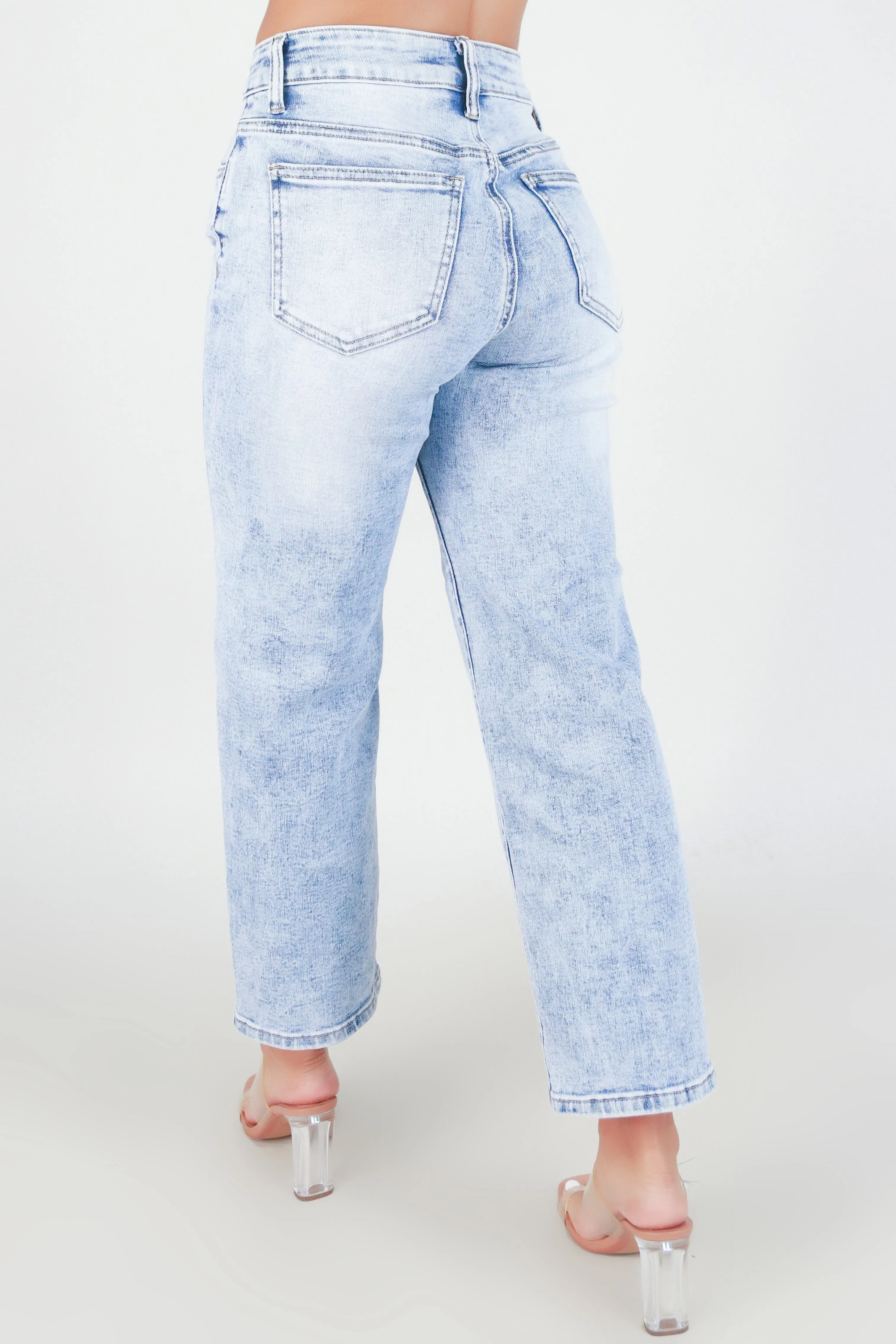 LET ME HELP YOU CROPPED JEANS