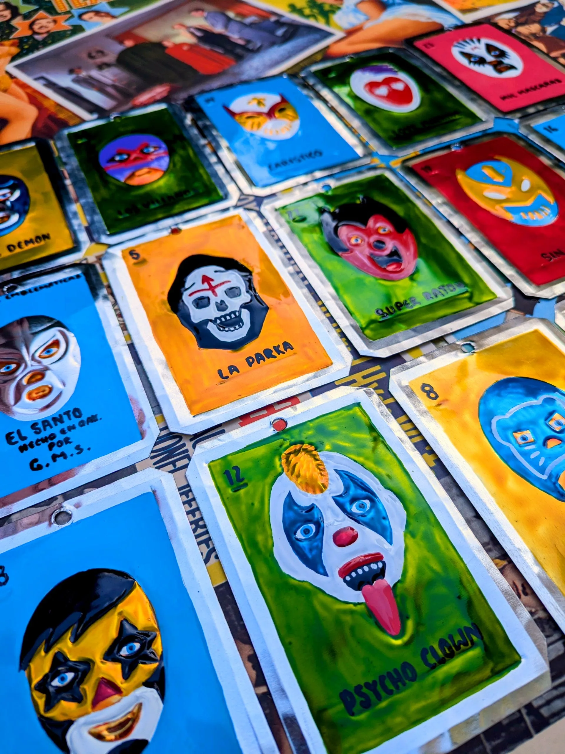 Luchador tin plaques