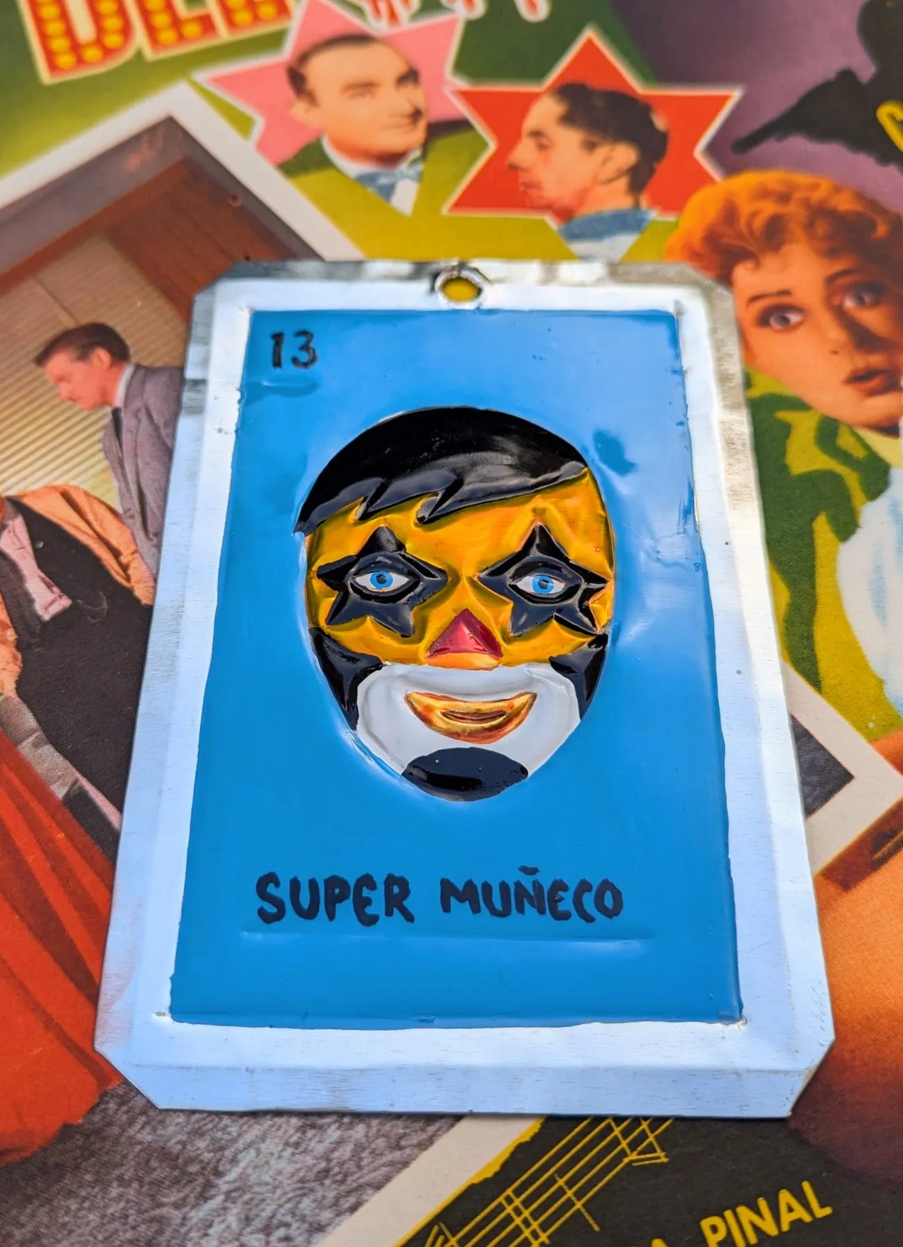 Luchador tin plaques