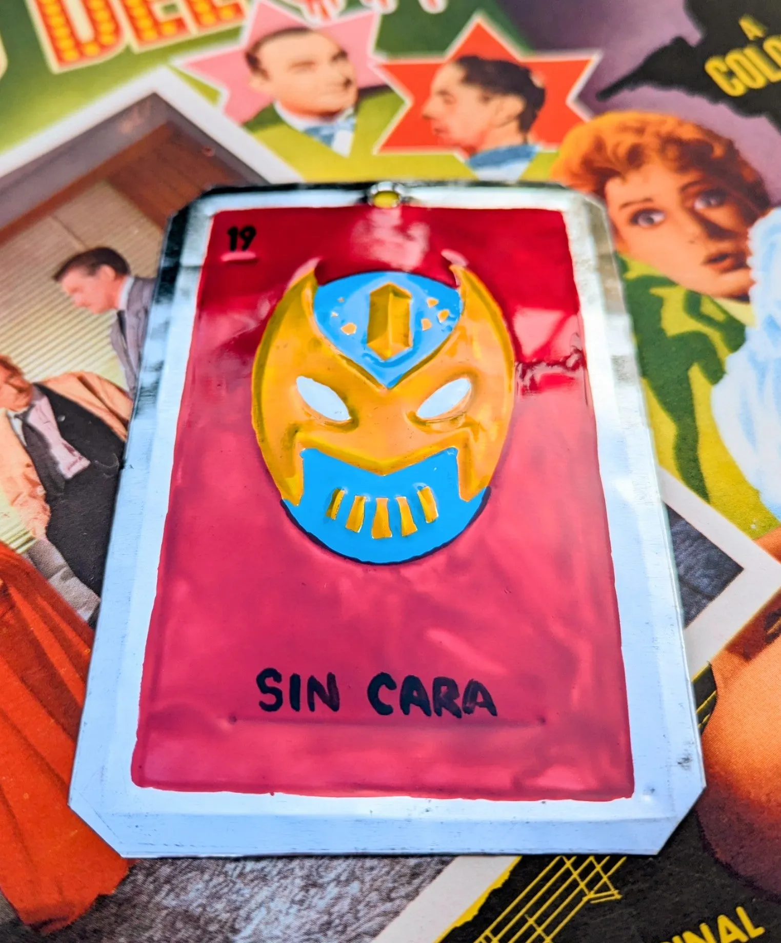 Luchador tin plaques