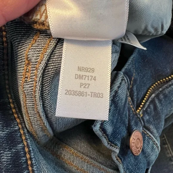 Madewell Petite Kick Out Crop Jeans size 27p 27 petite