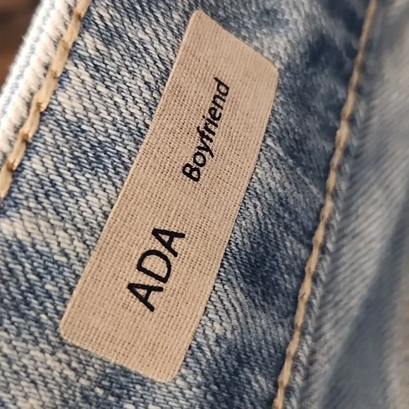 MAVI Ada Boyfriend Distressed Sample Jeans 26