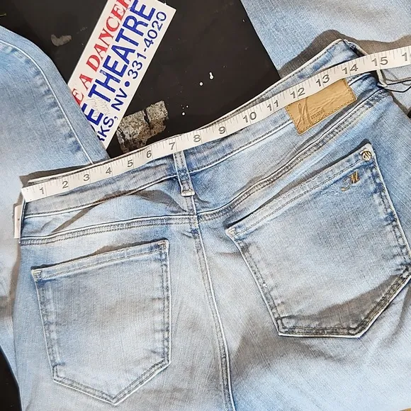 MAVI Ada Boyfriend Distressed Sample Jeans 26