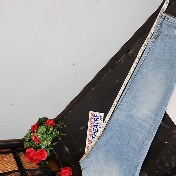 MAVI Ada Boyfriend Distressed Sample Jeans 26
