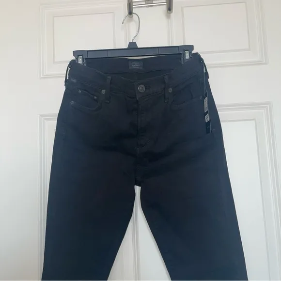 Mid‎ rise black skinny size 29