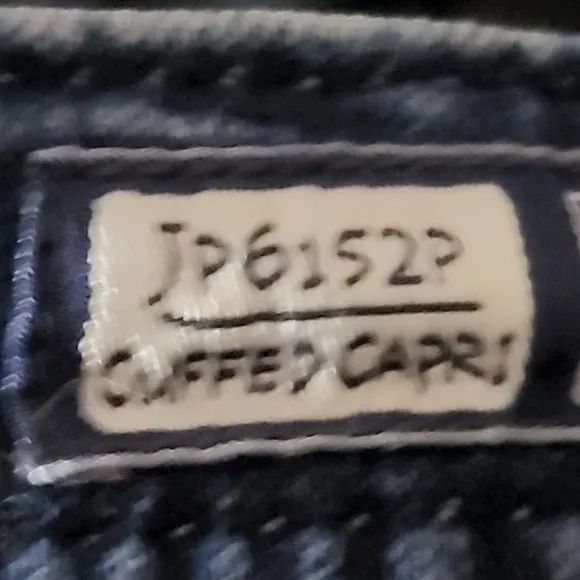 Miss Me   Jeans 26  Cuffed Capri # The Buckle # Miss Me