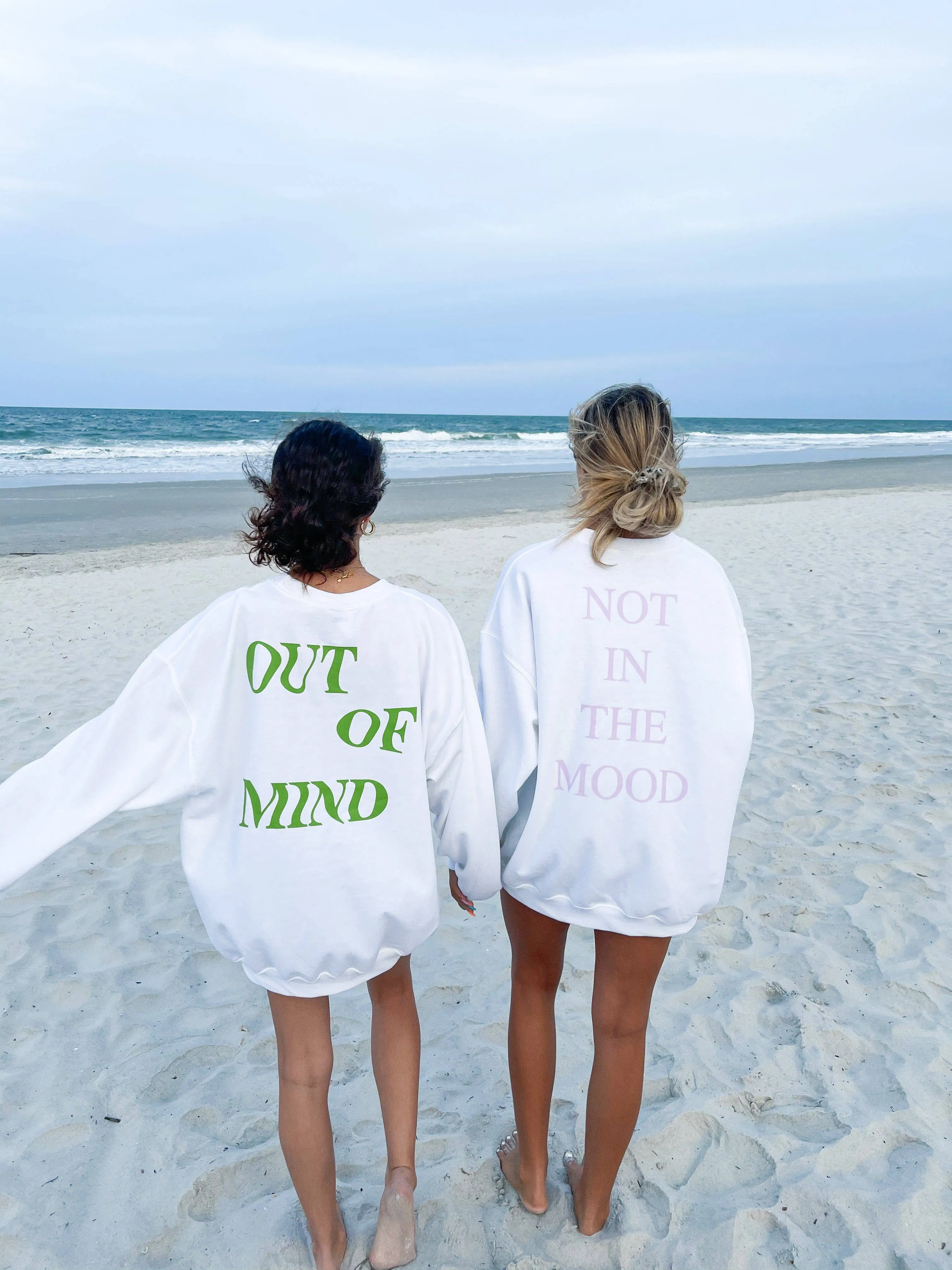 OUT OF MIND CREWNECK