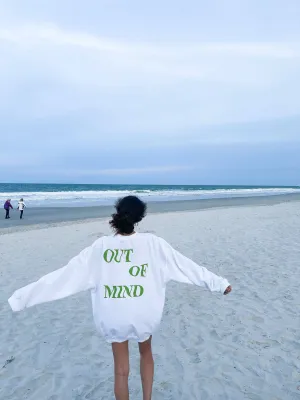OUT OF MIND CREWNECK