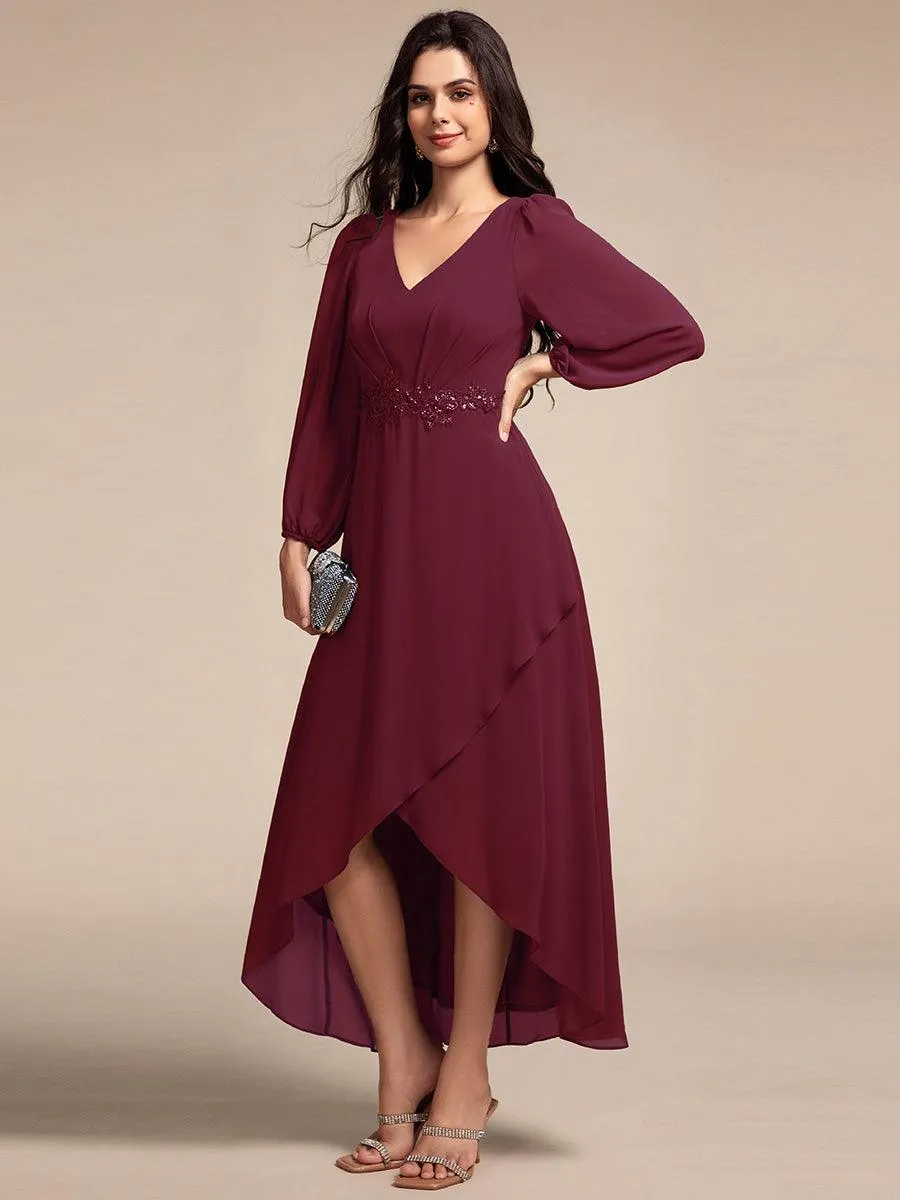 Robe de soirée formelle en mousseline de soie à manches longues et appliques à la taille