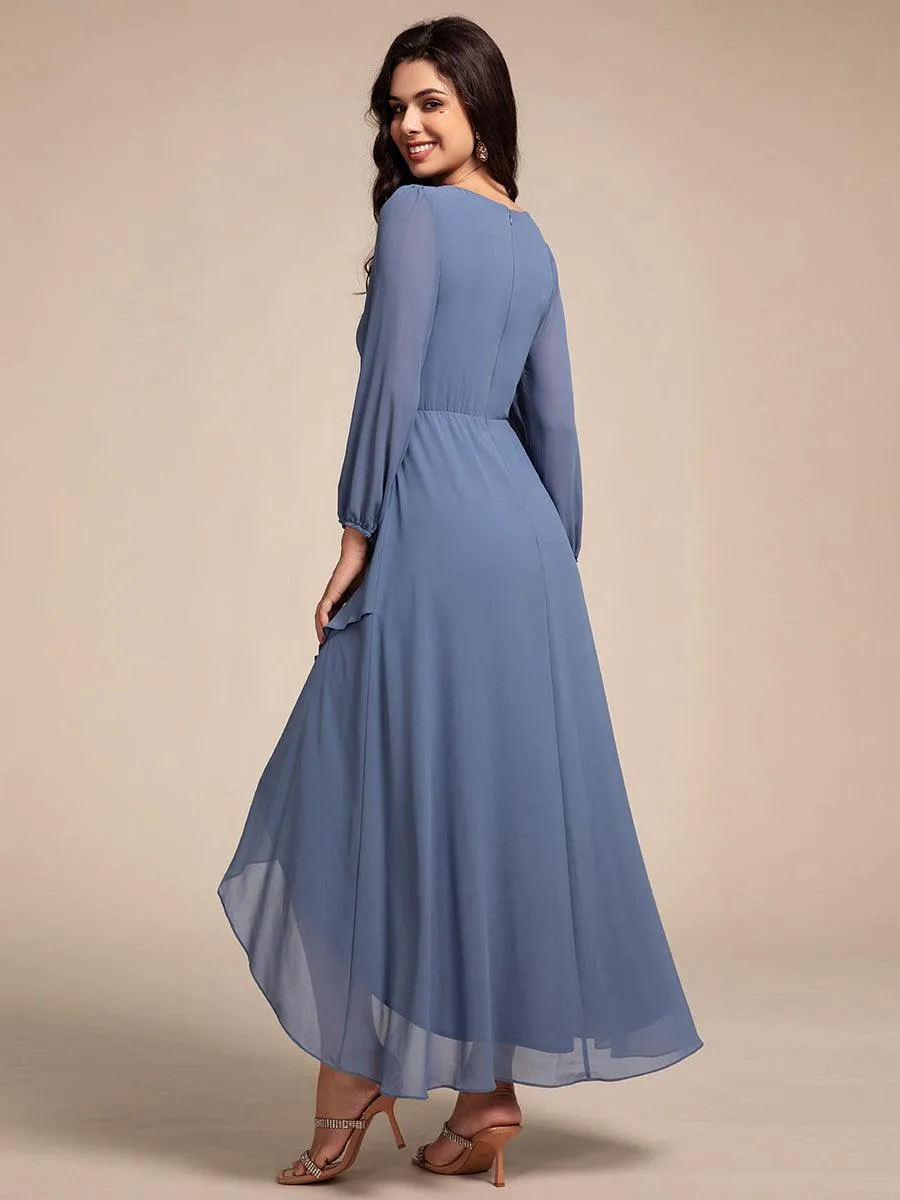 Robe de soirée formelle en mousseline de soie à manches longues et appliques à la taille