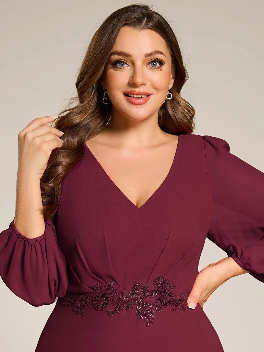 Robe de soirée formelle en mousseline de soie à manches longues et appliques à la taille