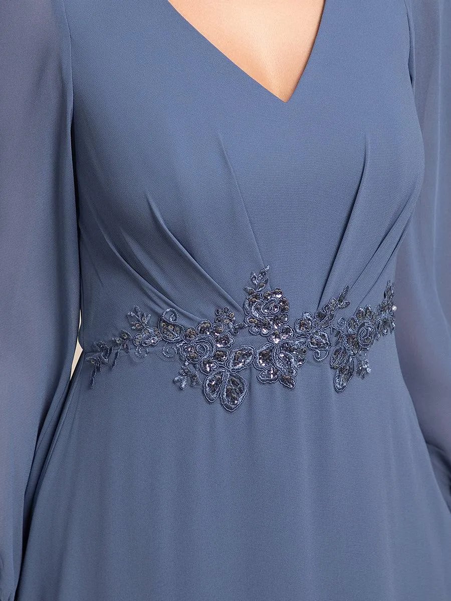 Robe de soirée formelle en mousseline de soie à manches longues et appliques à la taille
