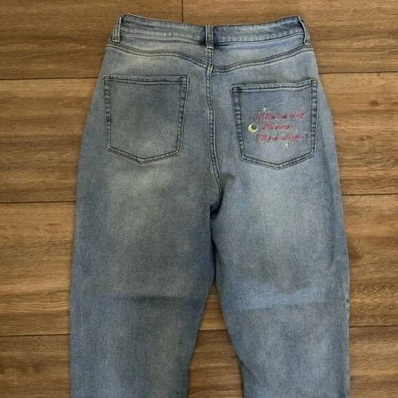 Sailor Moon Hot Topic Exclusive Embroidered Patch Jeans Sz 5