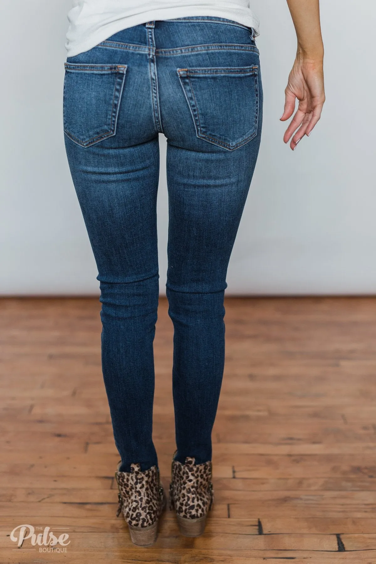 Sneak Peek Jeans- Becky wash