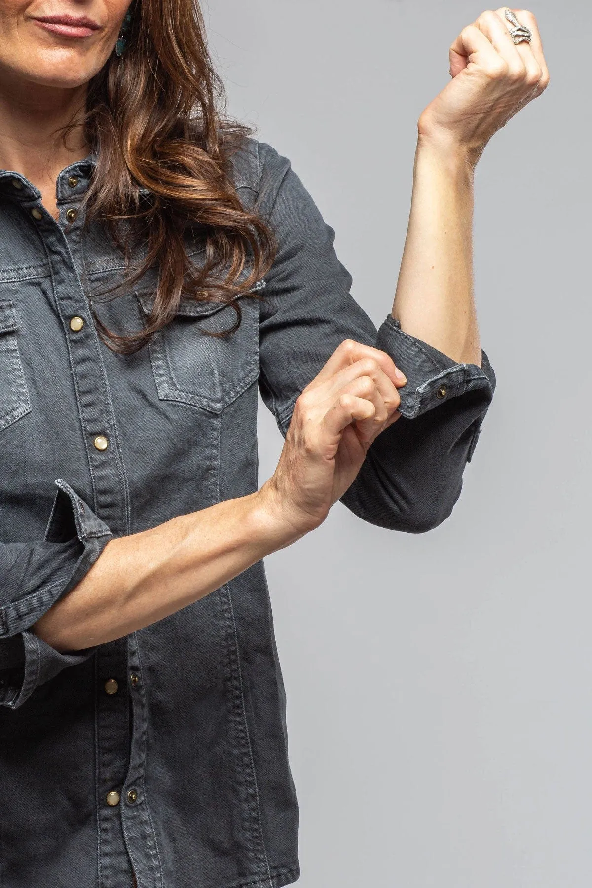 Sweetwater Denim Snap Shirt In Anthracite