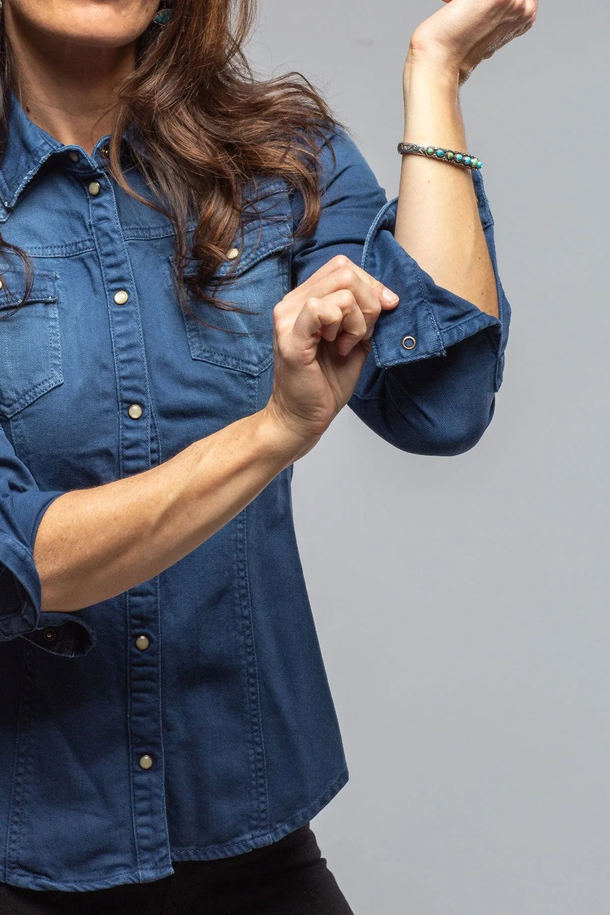 Sweetwater Denim Snap Shirt In Indaco